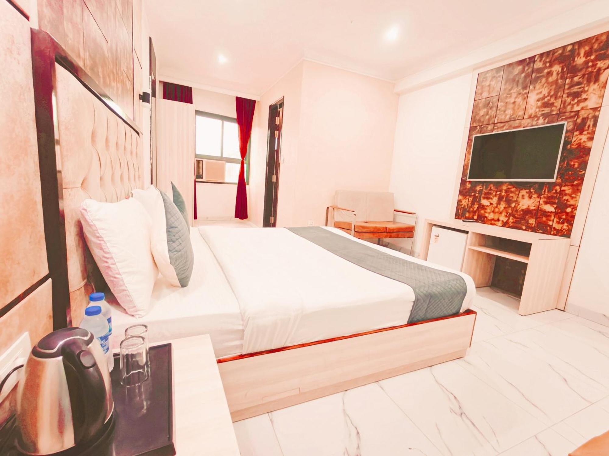 Hotel The Almora By Rs Global Near By Delhi International Airport With - Free Airport Drop Nueva Delhi Exterior foto