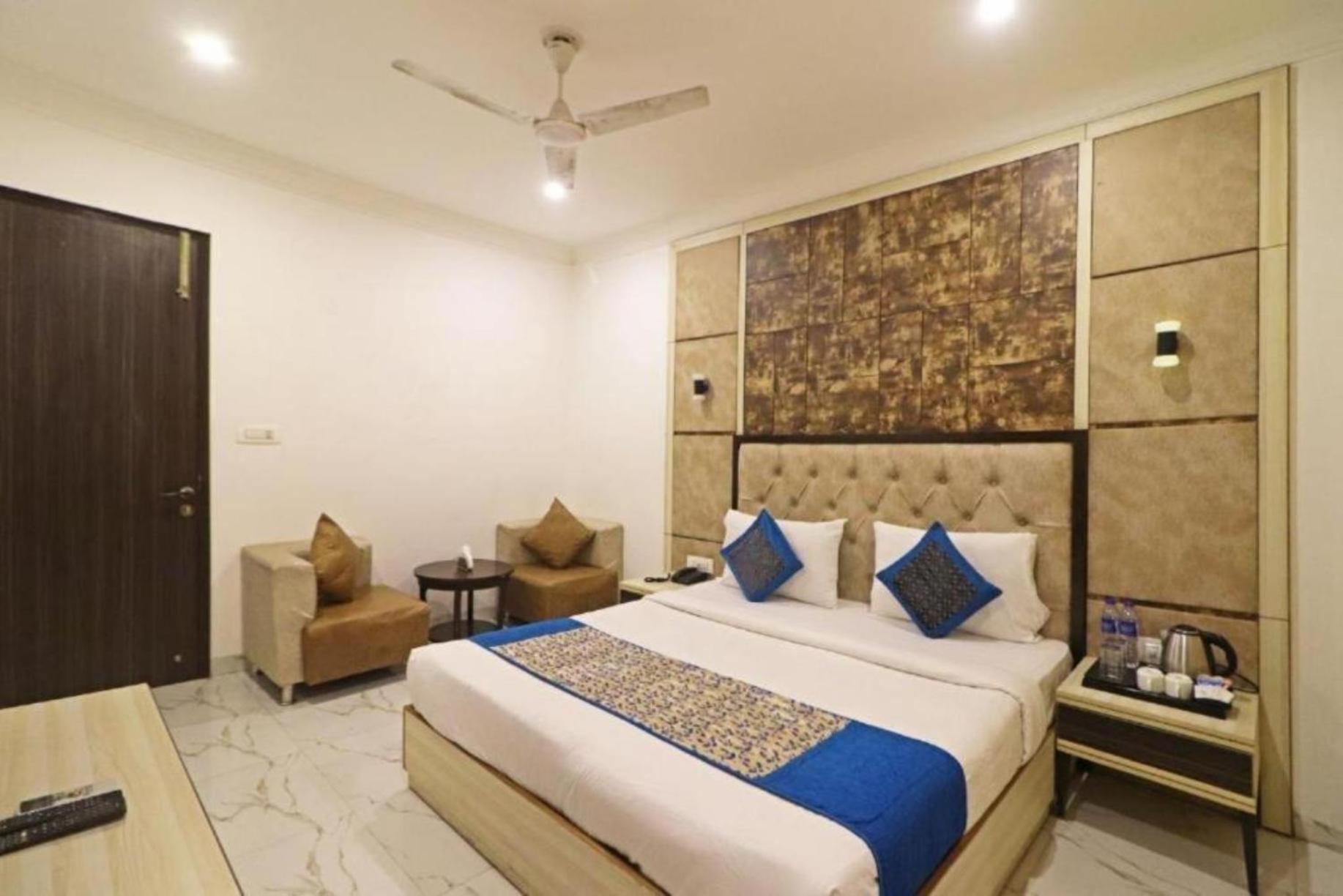 Hotel The Almora By Rs Global Near By Delhi International Airport With - Free Airport Drop Nueva Delhi Exterior foto